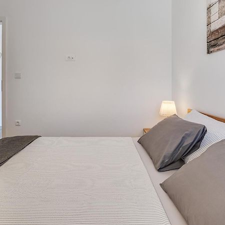 Apartments Juraj เพทรอซาเน ภายนอก รูปภาพ