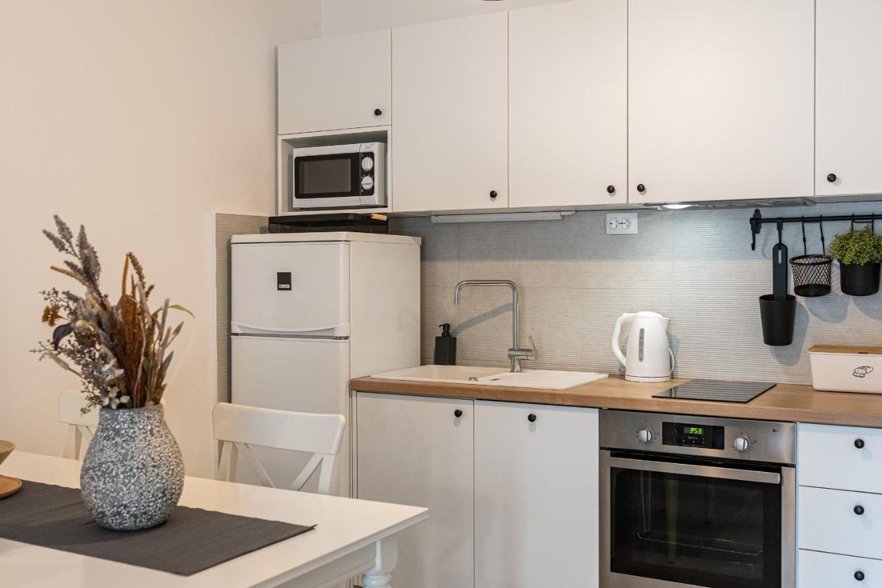 Apartments Juraj เพทรอซาเน ภายนอก รูปภาพ